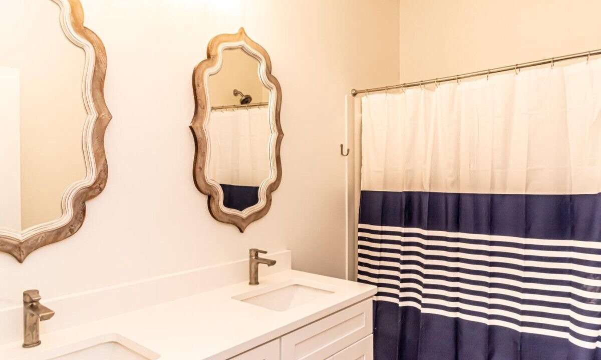Photo of Bathroom in Southpointe