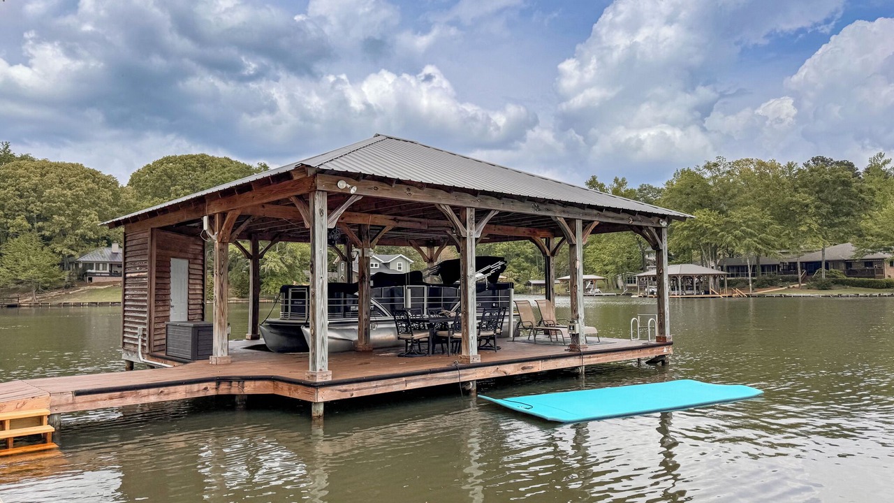 Photo of Outdoor in Smith Mountain Estates