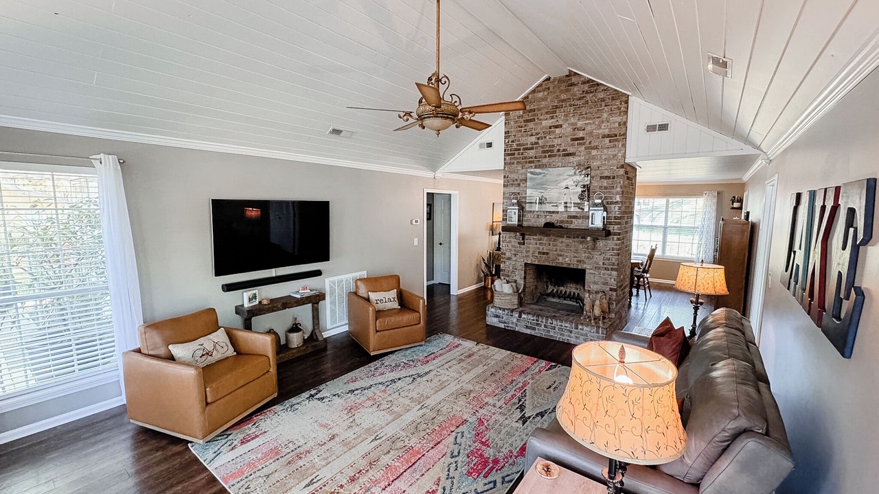 Photo of Livingroom in Smith Mountain Estates