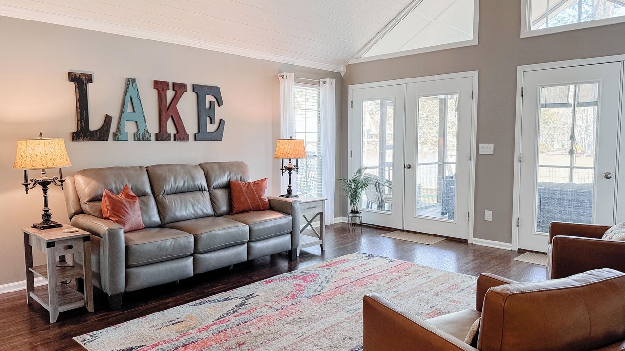Photo of Livingroom in Smith Mountain Estates