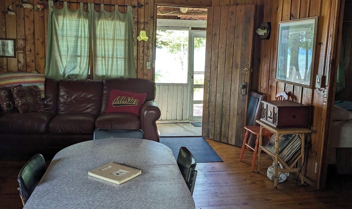 Photo of Bedroom in Kewadin