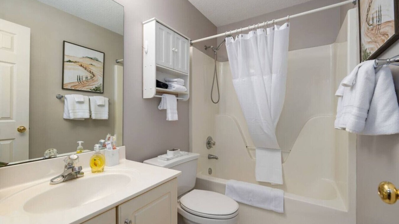 Photo of Bathroom in Hoover