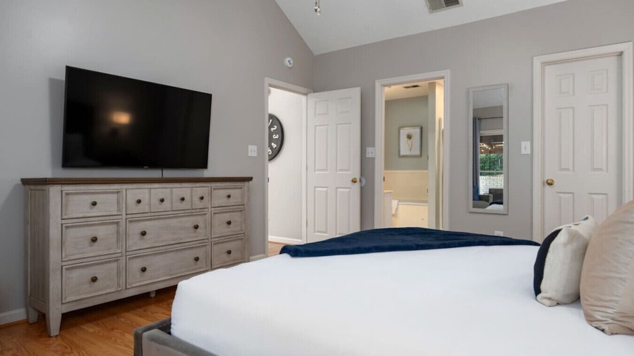 Photo of Bedroom in Hoover