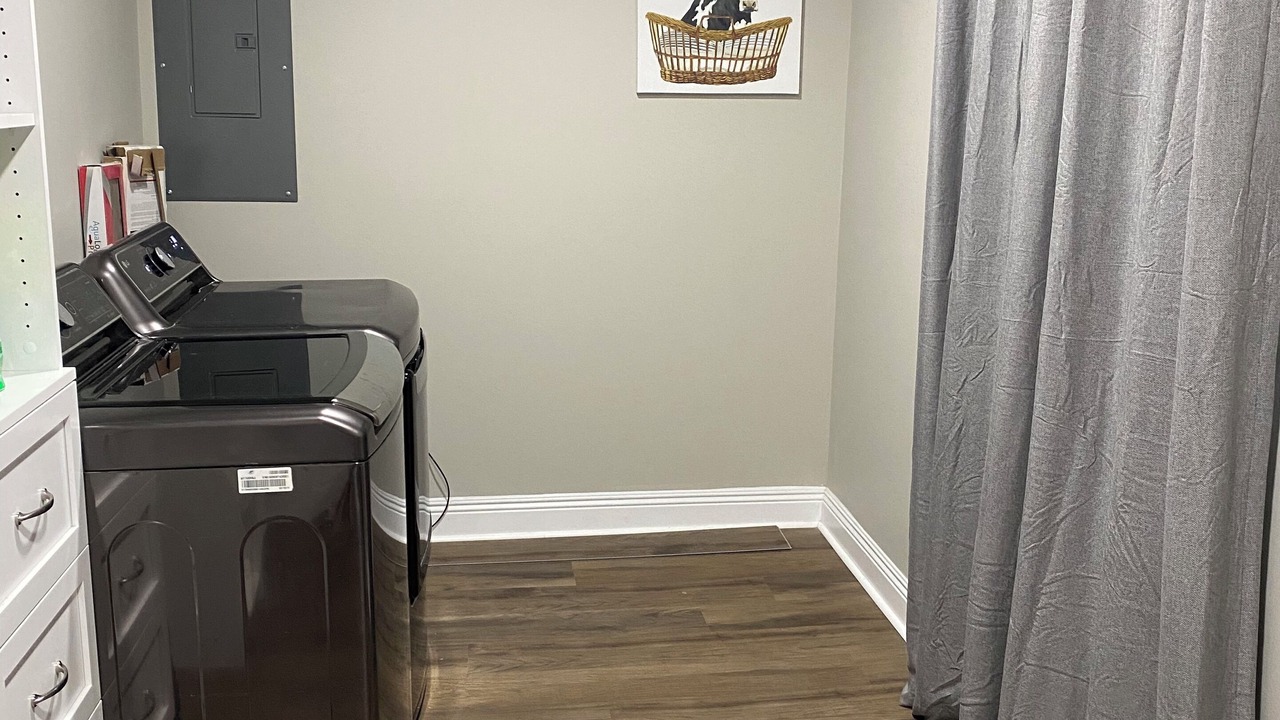 Photo of Bedroom in Laurel