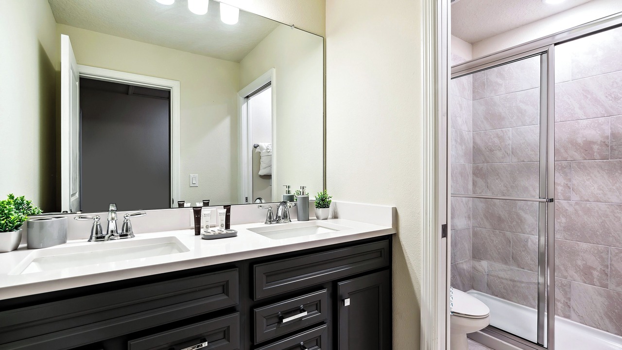 Photo of Bathroom in Four Corners