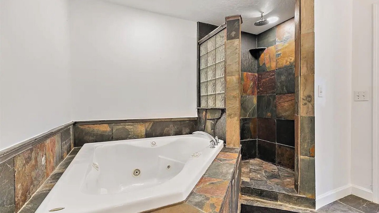 Photo of Bathroom in Murray Hill