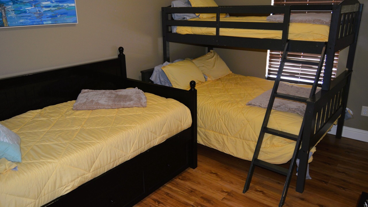Photo of Bedroom in Shoreline Park