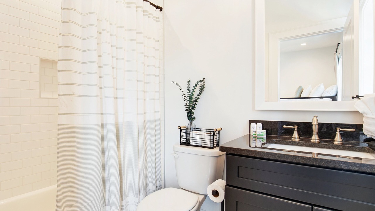 Photo of Bathroom in Hitch Village - Fred Wessels Homes