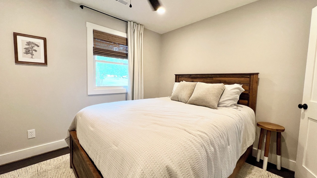Photo of Bedroom in Crane Hill