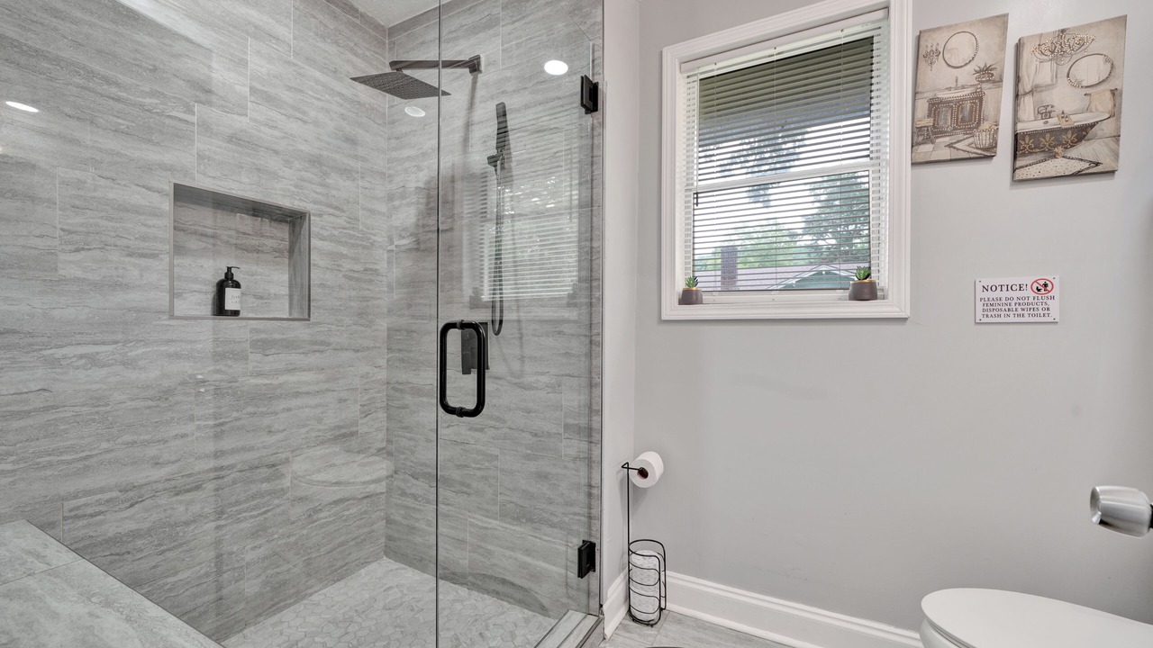 Photo of Bathroom in Crestline Heights