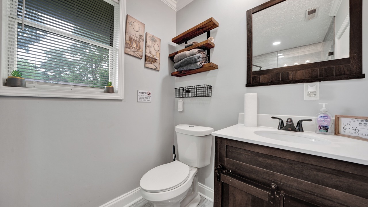 Photo of Bathroom in Crestline Heights