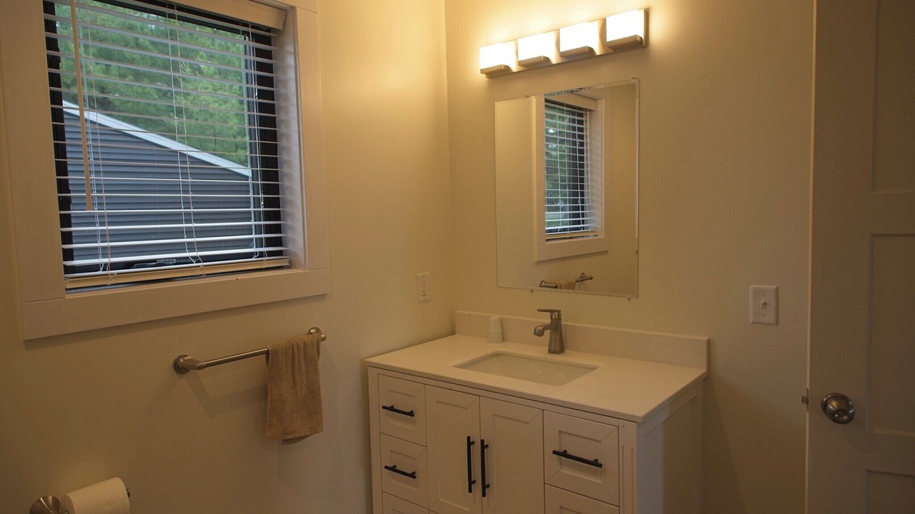 Photo of Bathroom in Baldwin