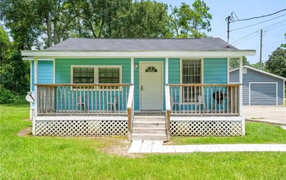 Photo of Outdoor in Theodore
