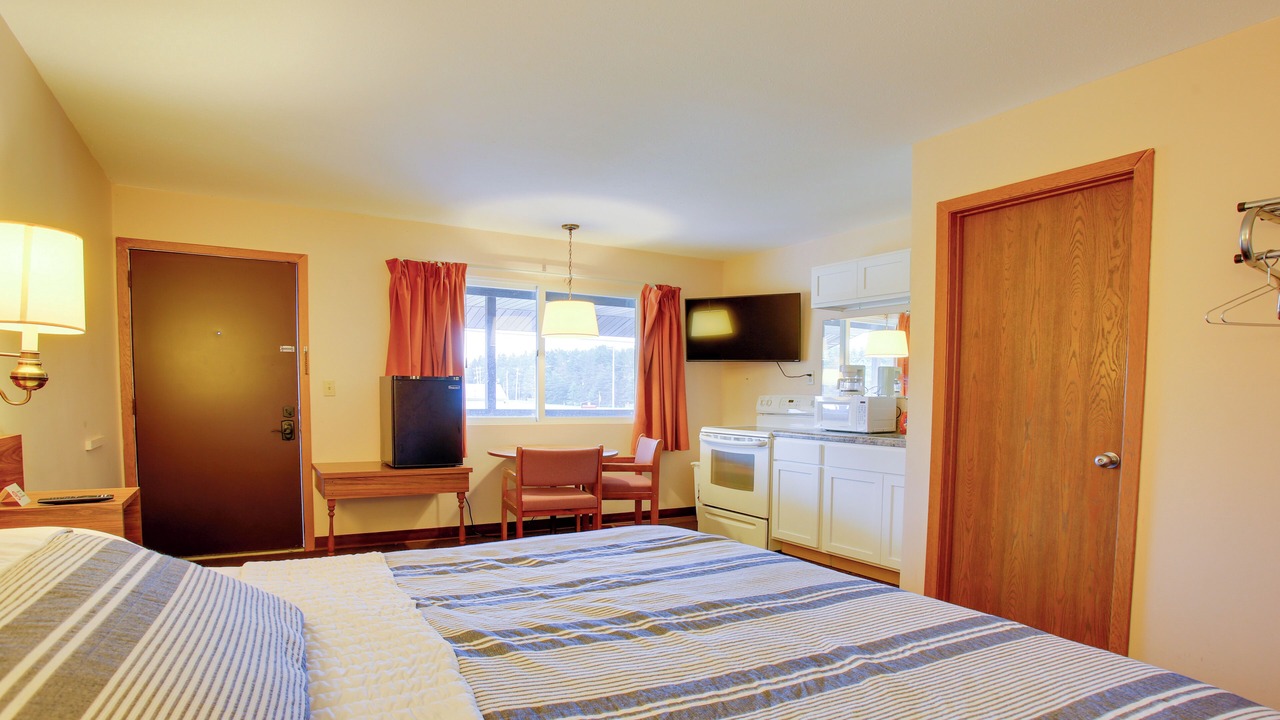 Photo of Bedroom in Lake City