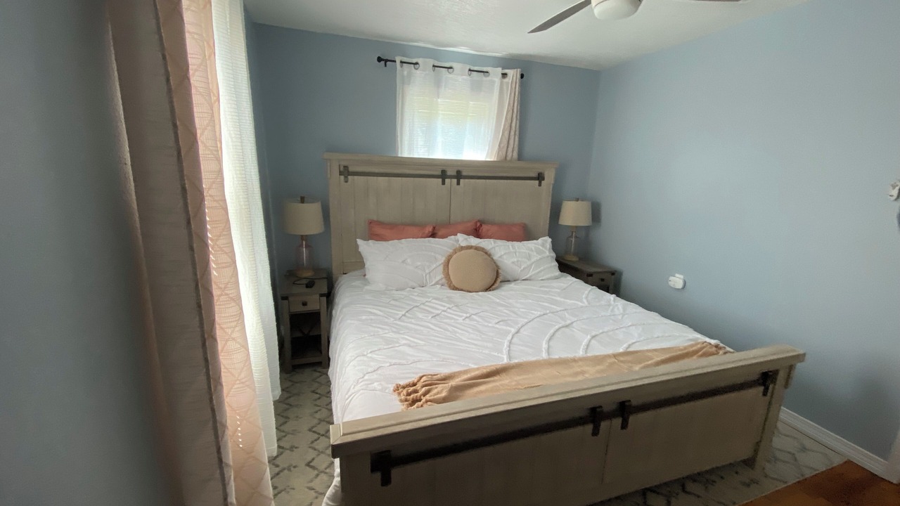 Photo of Bedroom in Pascagoula