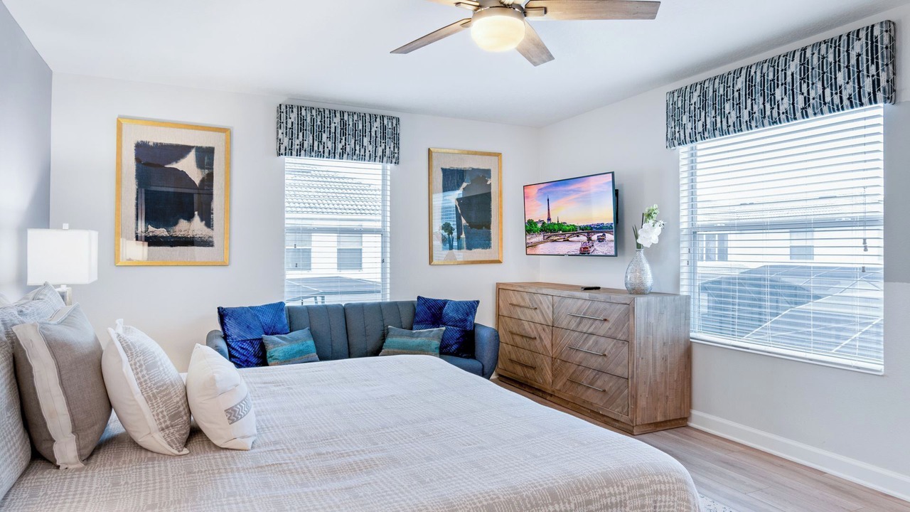 Photo of Bedroom in Bay Lake