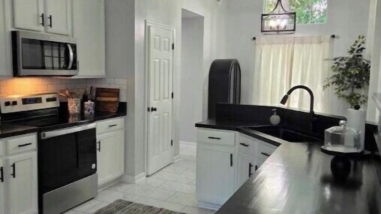 Photo of Kitchen in Pooler