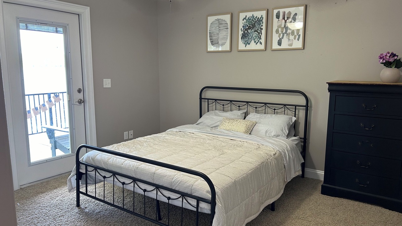 Photo of Bedroom in Interlachen