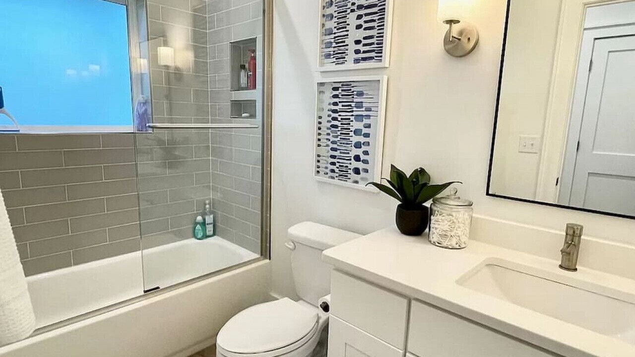 Photo of Bathroom in Gulf Shores