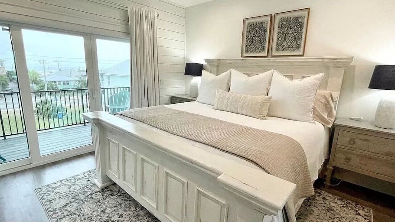 Photo of Bedroom in Gulf Shores
