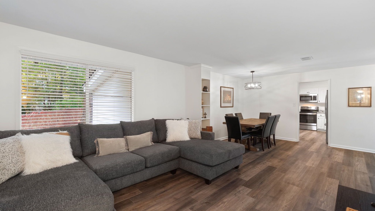 Photo of Livingroom in Hattiesburg
