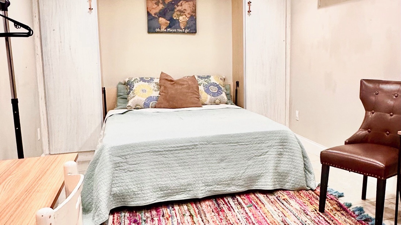 Photo of Bedroom in Willow Run