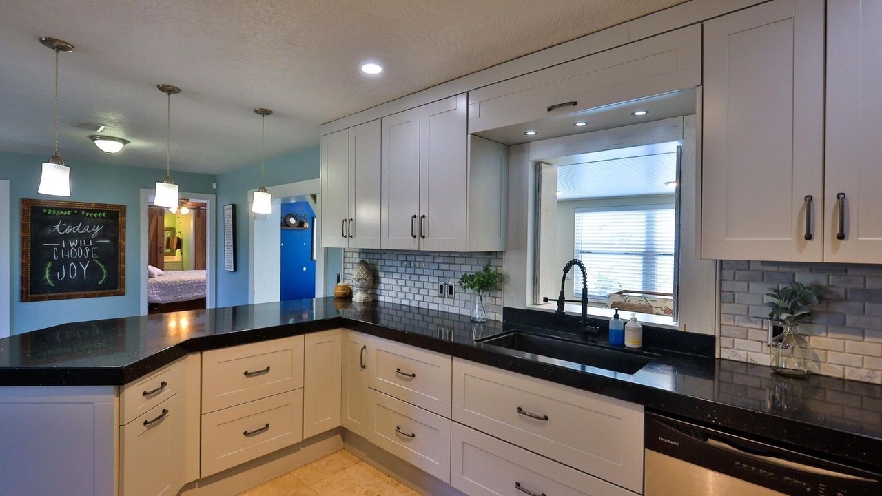 Photo of Kitchen in Willow Run