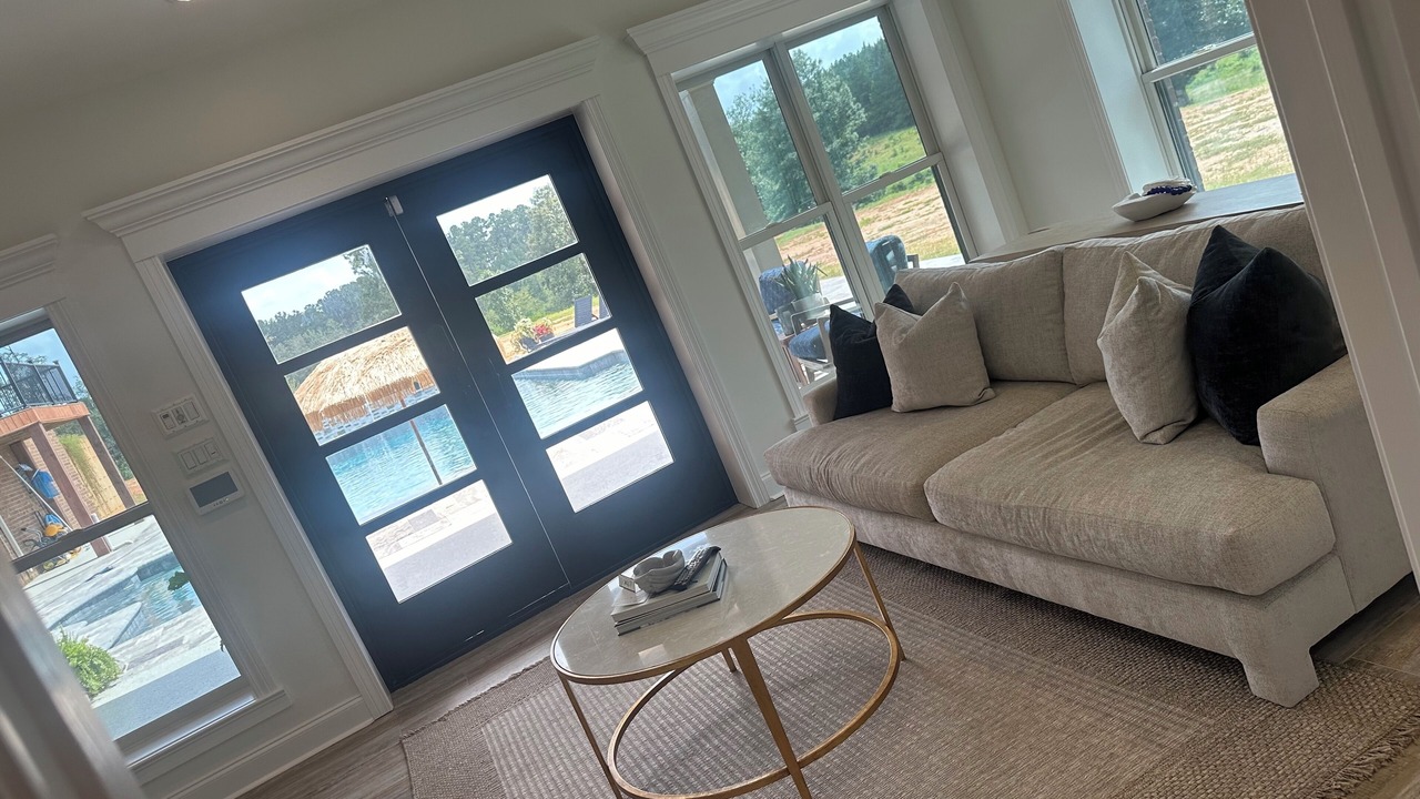 Photo of Livingroom in Ruth