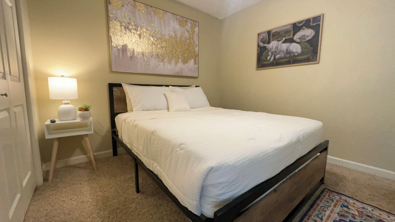 Photo of Bedroom in Valdosta