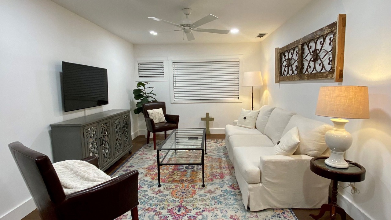 Photo of Livingroom in Brewton