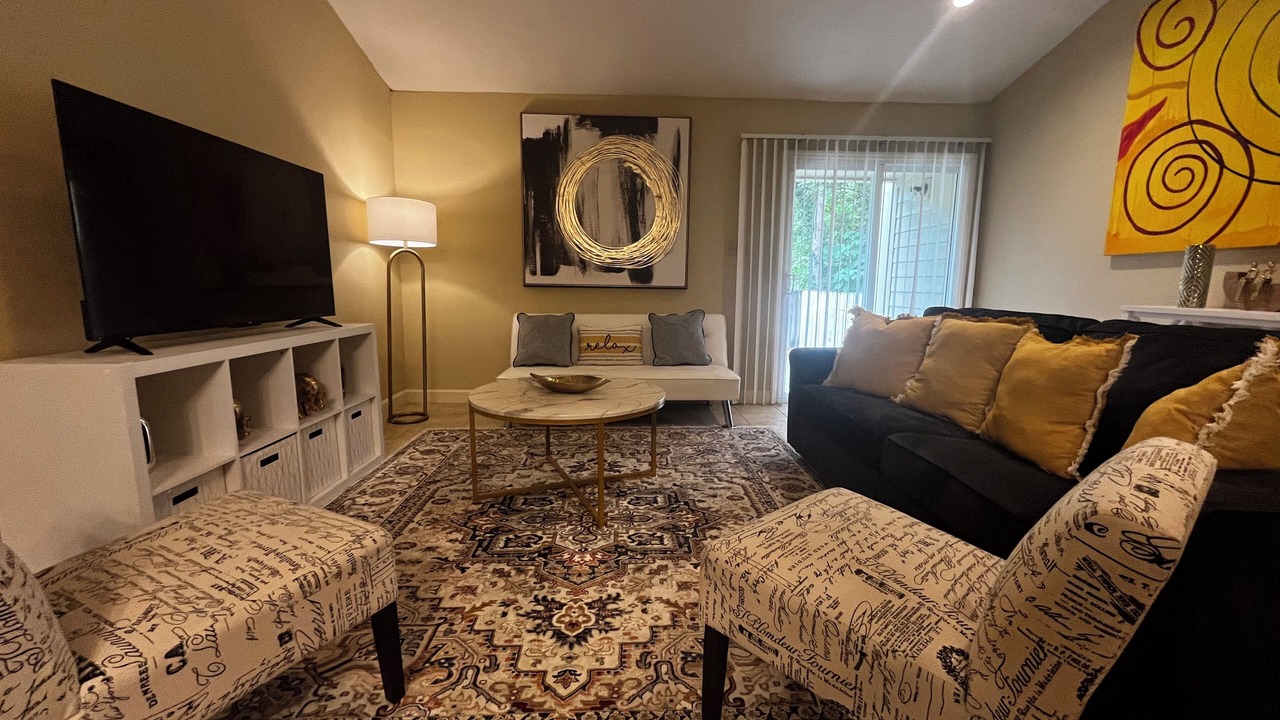 Photo of Livingroom in Valdosta