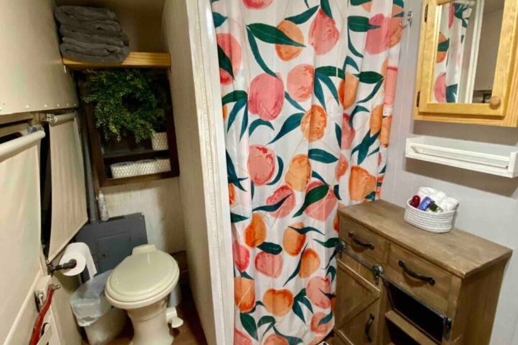 Photo of Bathroom in Centre