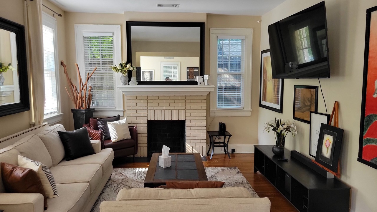 Photo of Livingroom in Montgomery