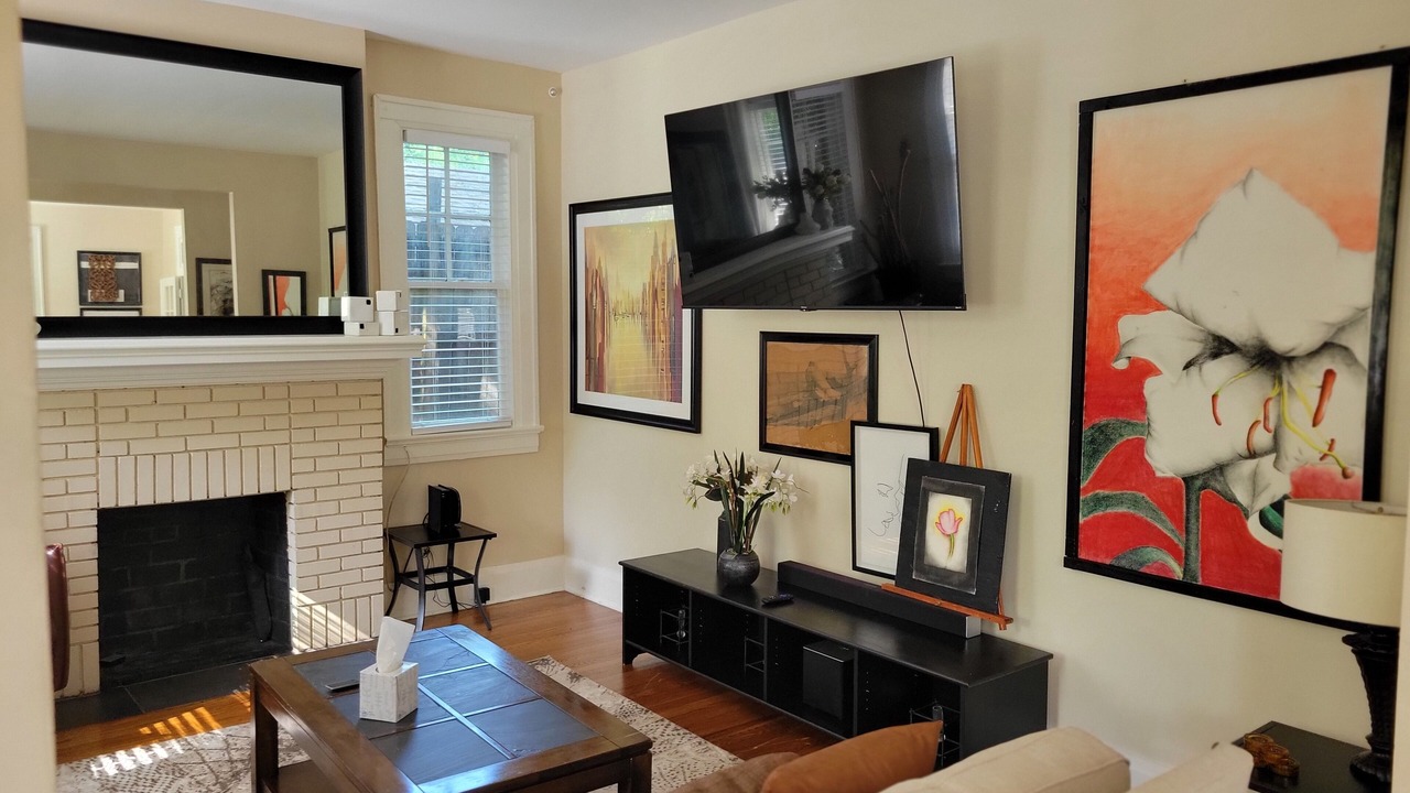 Photo of Livingroom in Montgomery