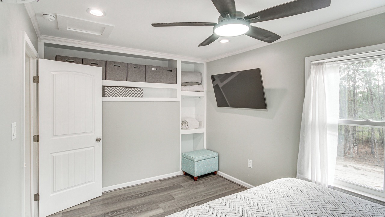 Photo of Bedroom in Shoreline Park