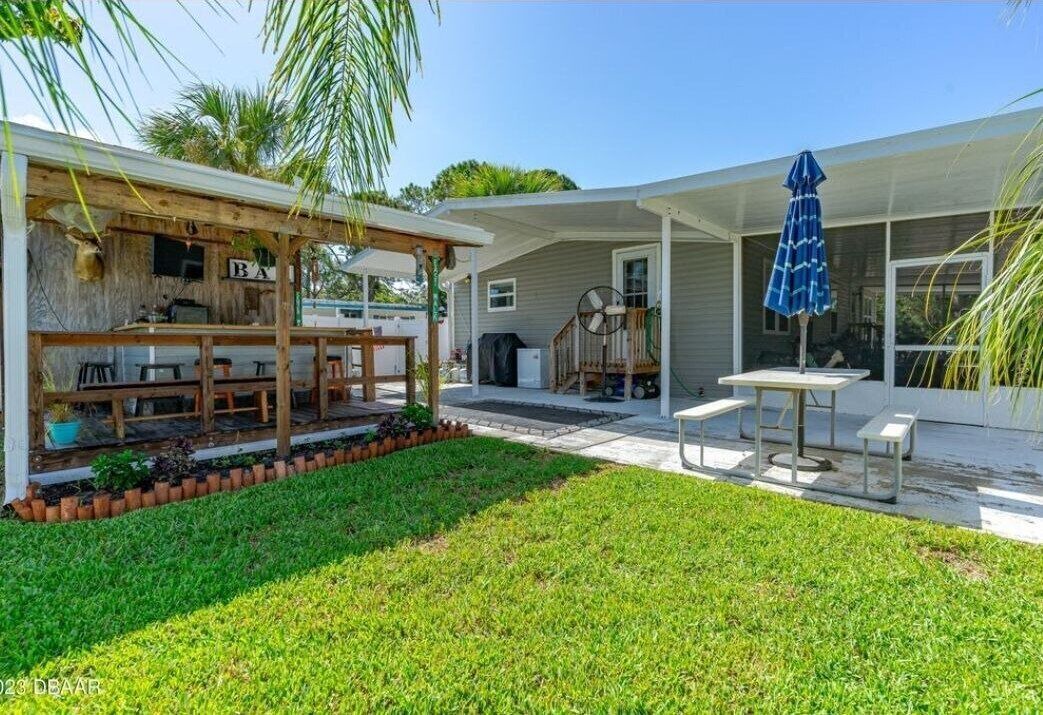 Photo of Outdoor in Edgewater