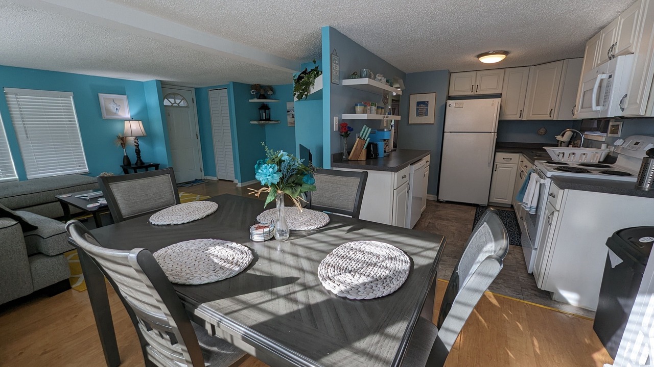 Photo of Kitchen in Edgewater