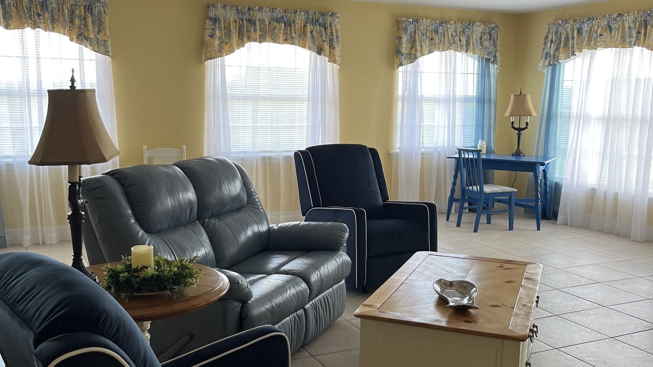 Photo of Livingroom in Umatilla