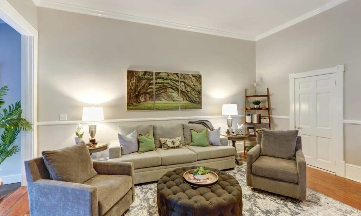 Photo of Livingroom in Hitch Village - Fred Wessels Homes