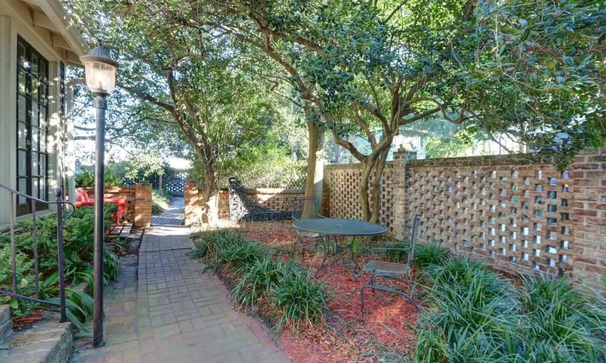 Photo of Outdoor in Hitch Village - Fred Wessels Homes