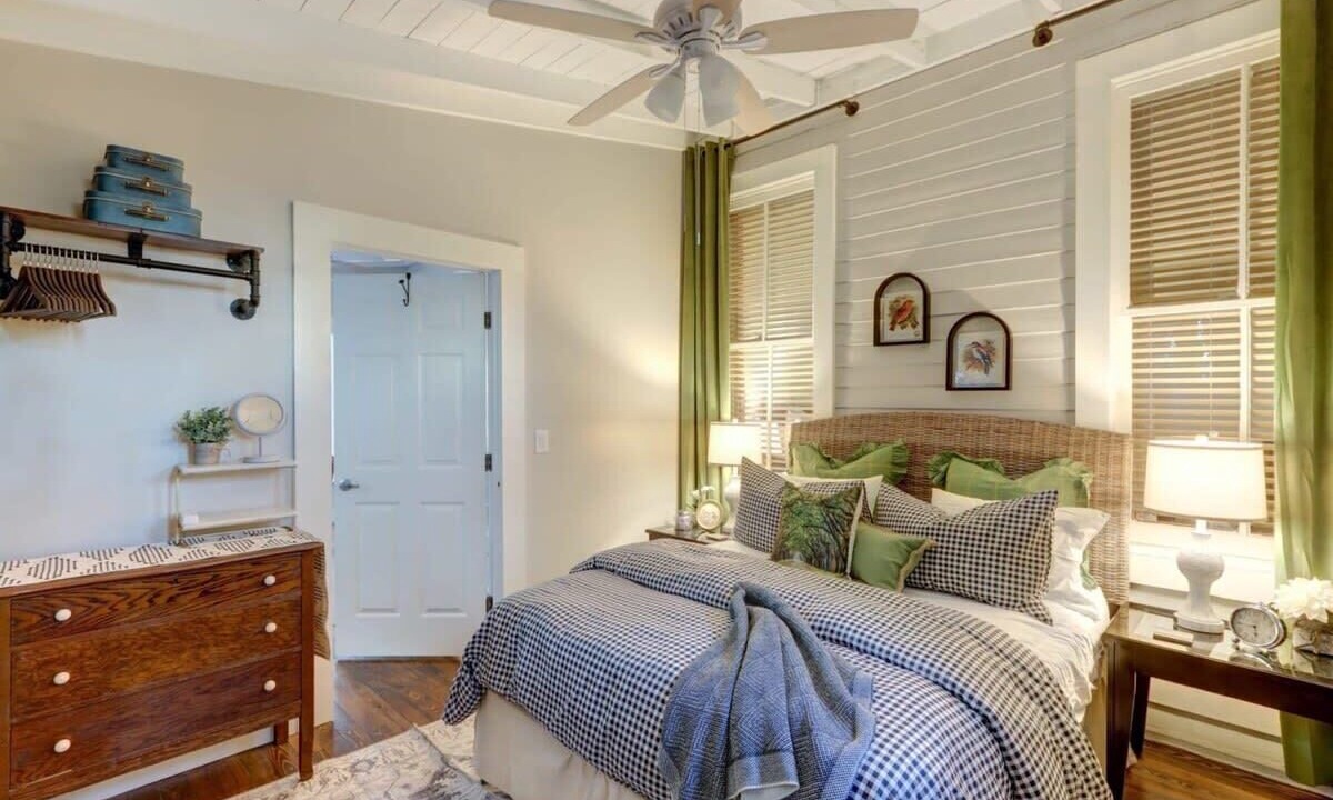 Photo of Bedroom in Hitch Village - Fred Wessels Homes