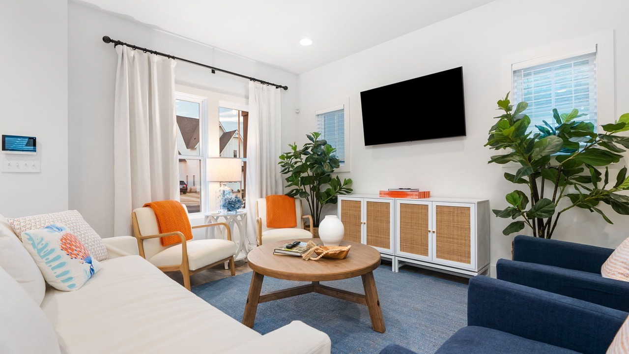 Photo of Livingroom in Auburn