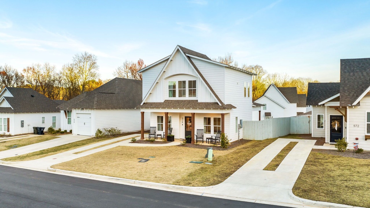 Photo of Outdoor in Auburn