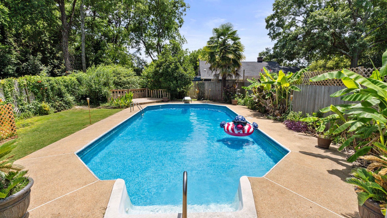 Photo of Outdoor in Montgomery