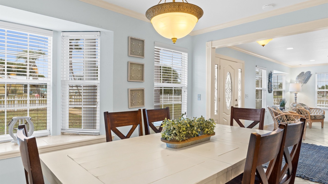Photo of Livingroom in Bid-a-wee Beach