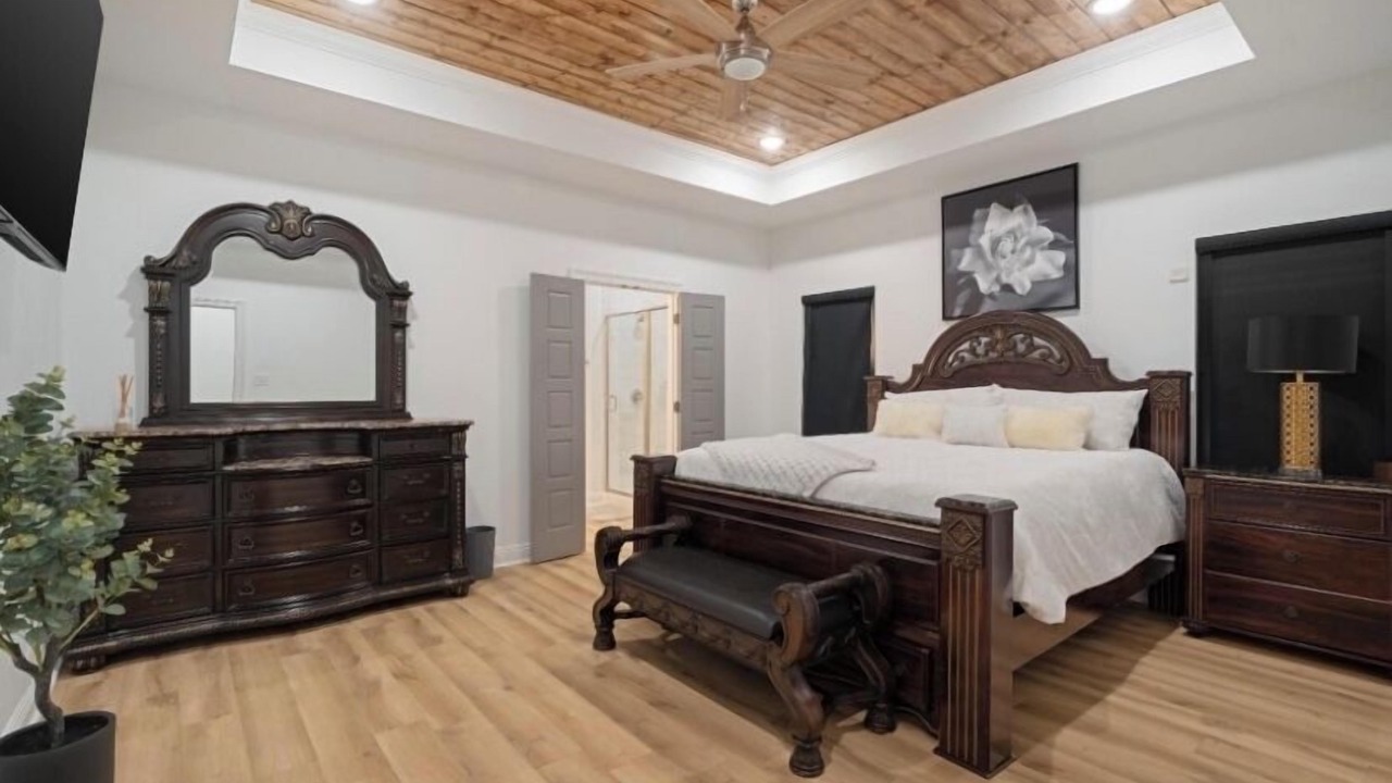 Photo of Bedroom in Petal