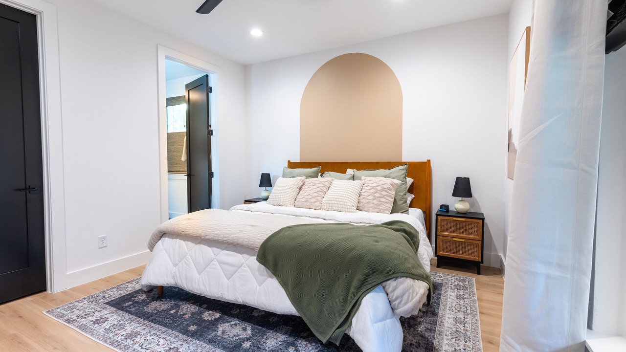 Photo of Bedroom in Interlachen