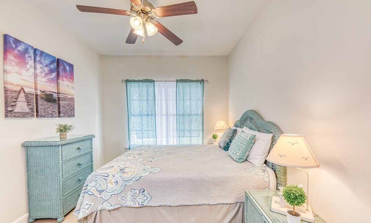 Photo of Bedroom in Orange Beach