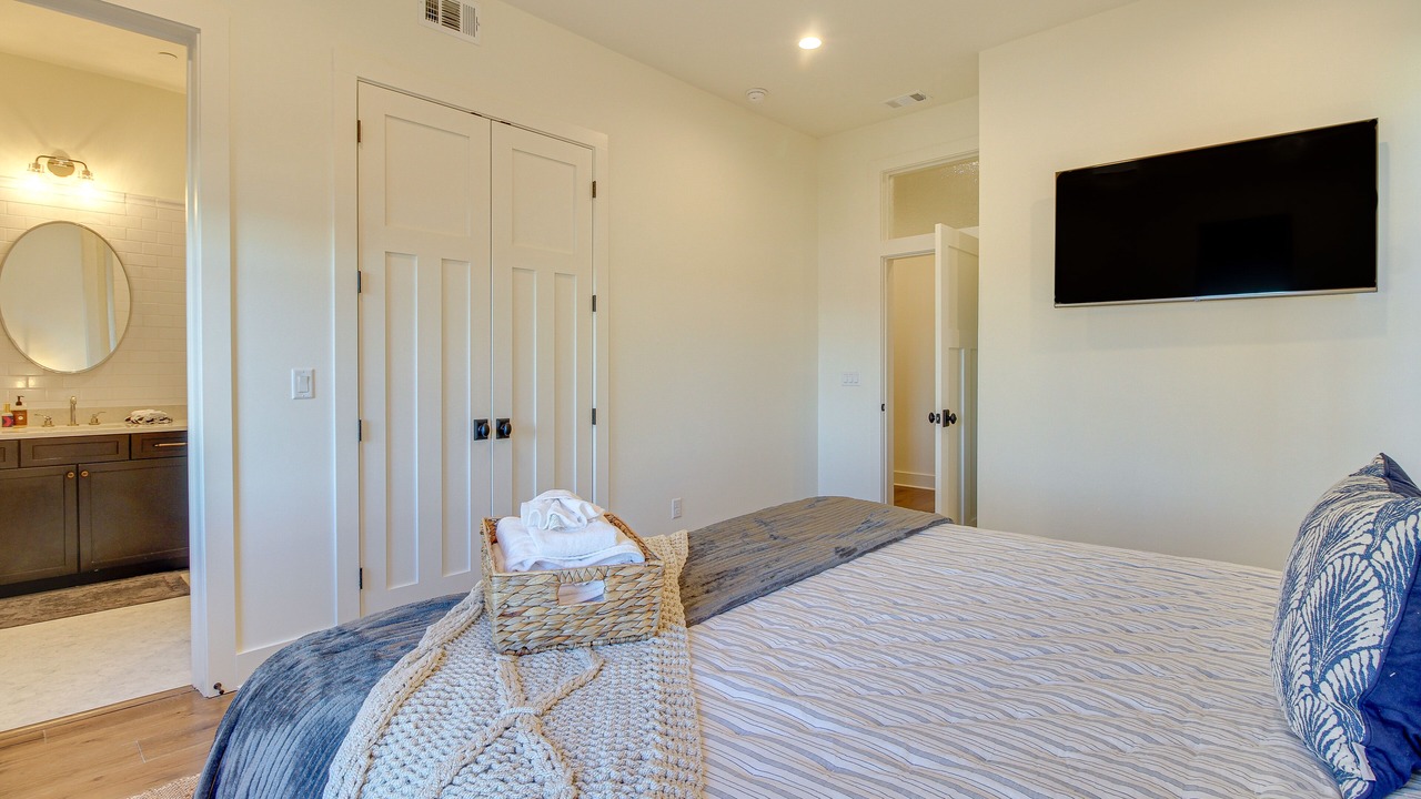 Photo of Bedroom in Hitch Village - Fred Wessels Homes