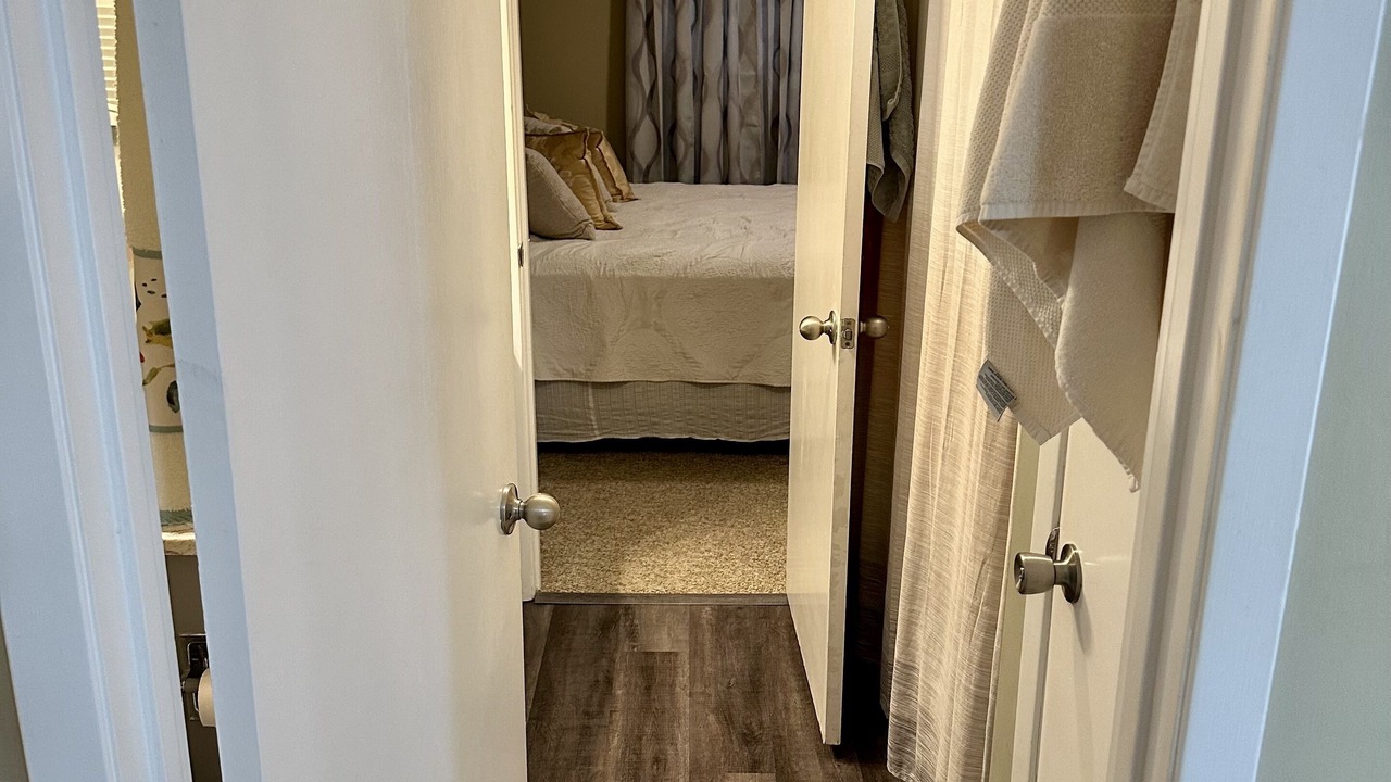 Photo of Bathroom in Diamondhead